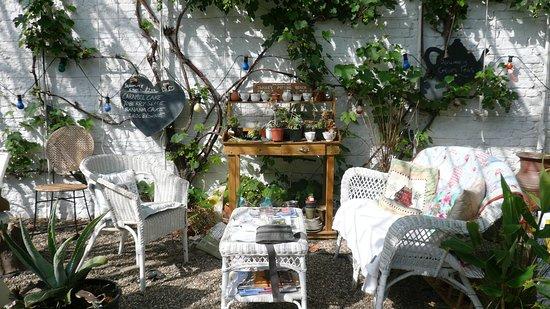 Italianate Glasshouse Tea Garden