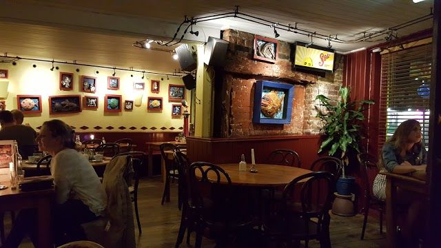 Cafe Des Amis
